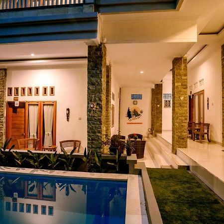 The Puncak Santhi Inn Batununggul ภายนอก รูปภาพ