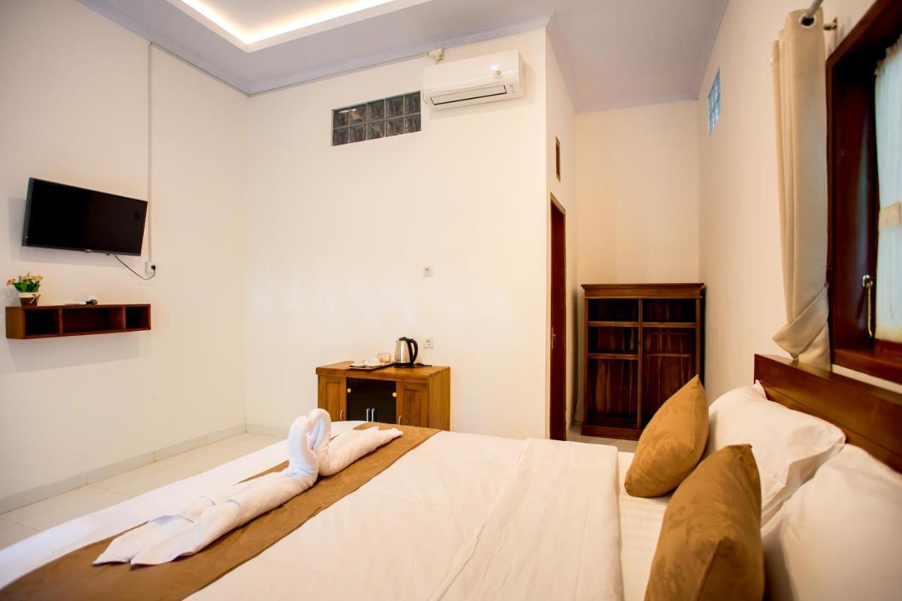 The Puncak Santhi Inn Batununggul ภายนอก รูปภาพ