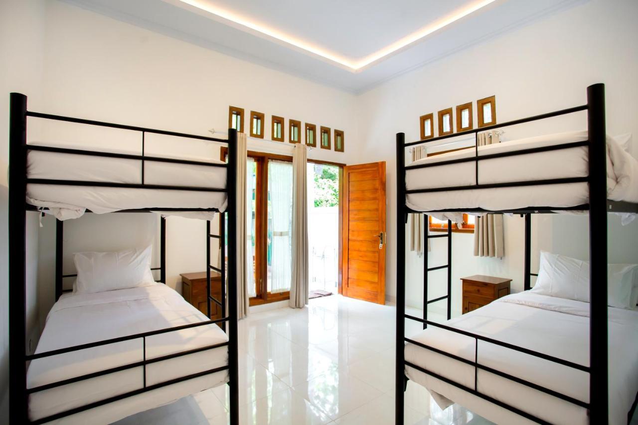 The Puncak Santhi Inn Batununggul ภายนอก รูปภาพ