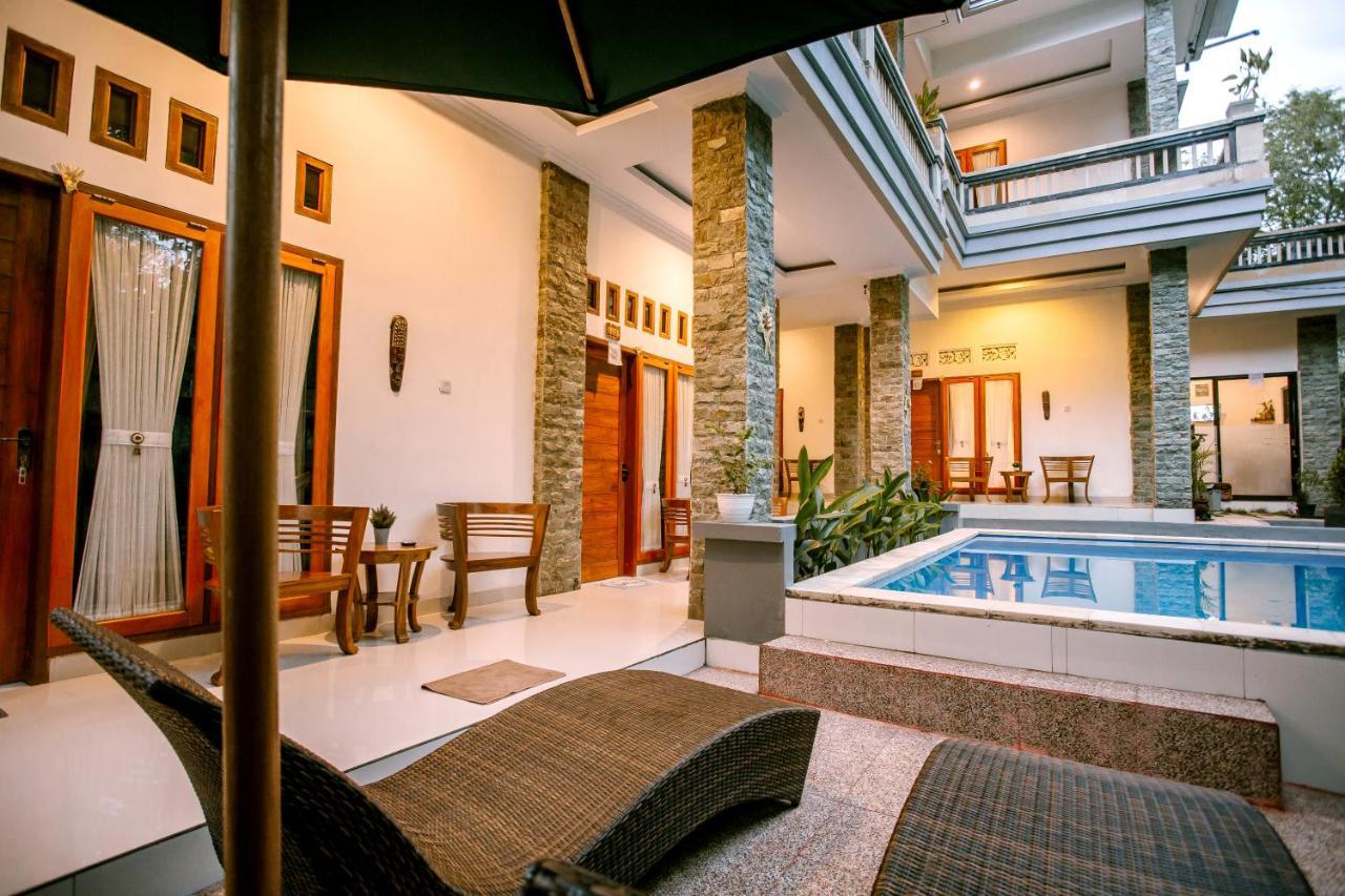 The Puncak Santhi Inn Batununggul ภายนอก รูปภาพ