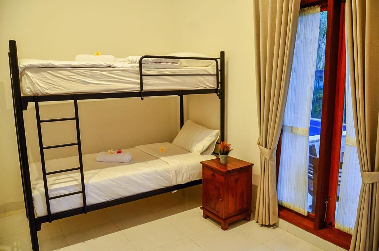 The Puncak Santhi Inn Batununggul ภายนอก รูปภาพ